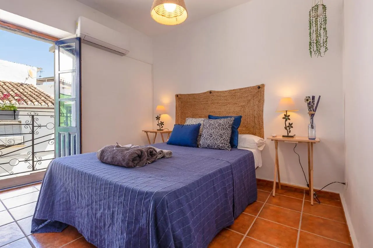 Casa Randonneur, Traditional Townhouse In Alora. contacts